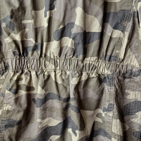 Love Tree Camouflage Jacket Womens Medium Utility Military - Picture 7 of 7